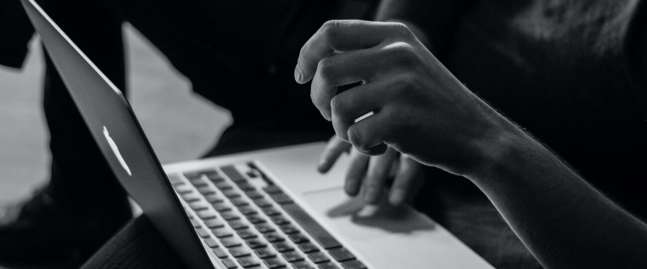 sergey zolkin UeY8aTI6d0 unsplash