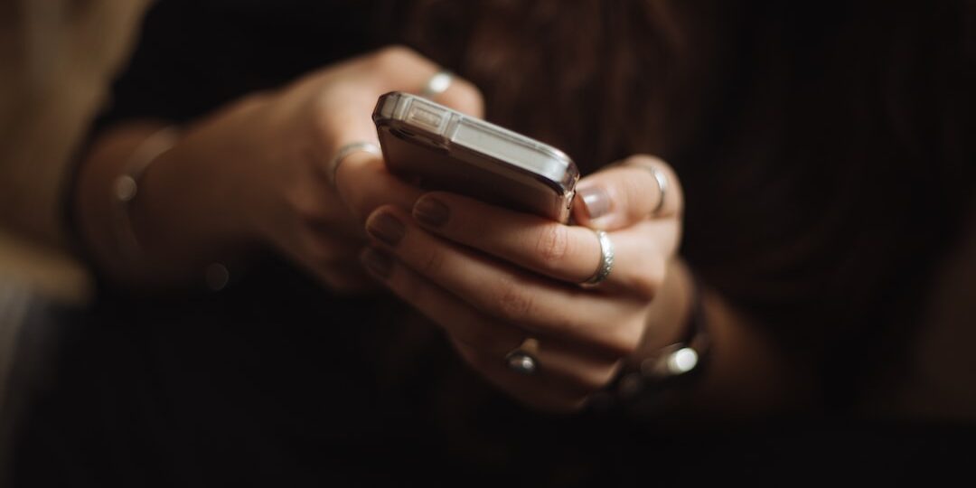 Sociala spel och betting: En underhållande kombination