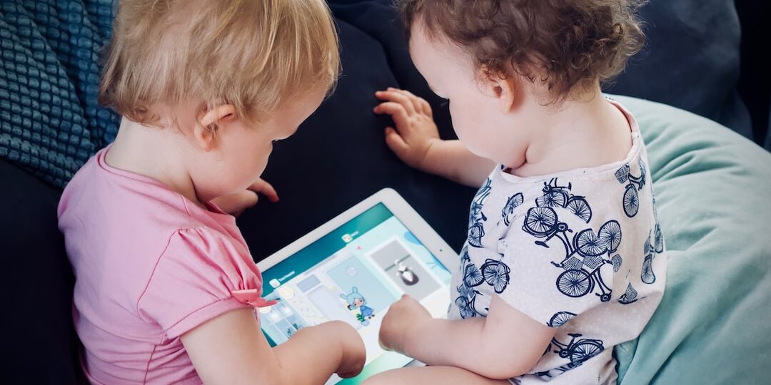Utforska världen med Spelböcker: Interaktiv underhållning för alla åldrar